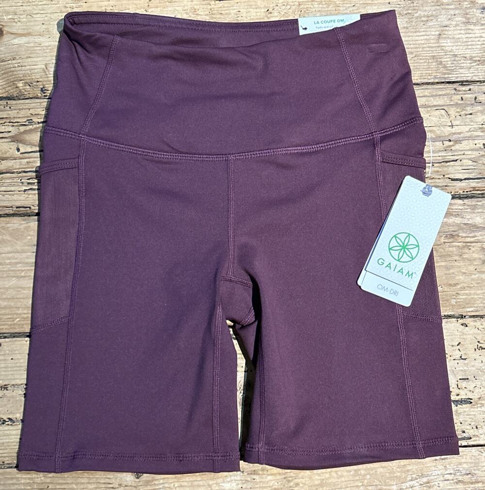 Gaiam Yoga Women’s Size XS Burgundy Hi Rise Mesh Packet Short NWT